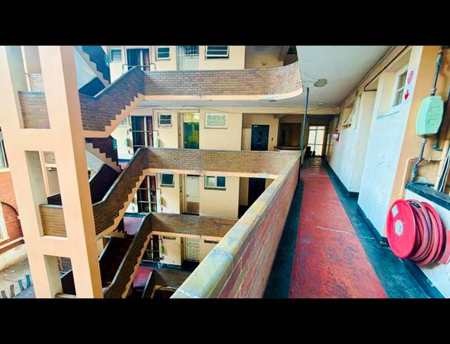 1 BEDROOM APARTMENT FOR SALE IN DURBAN CBD